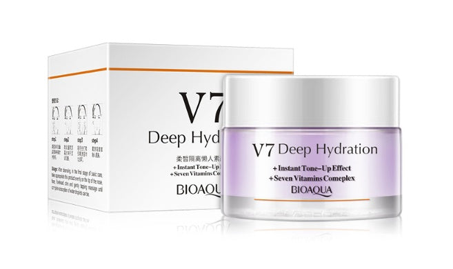 V7 Deep Hydration cream jar and box with BIOAQUA branding on a white background